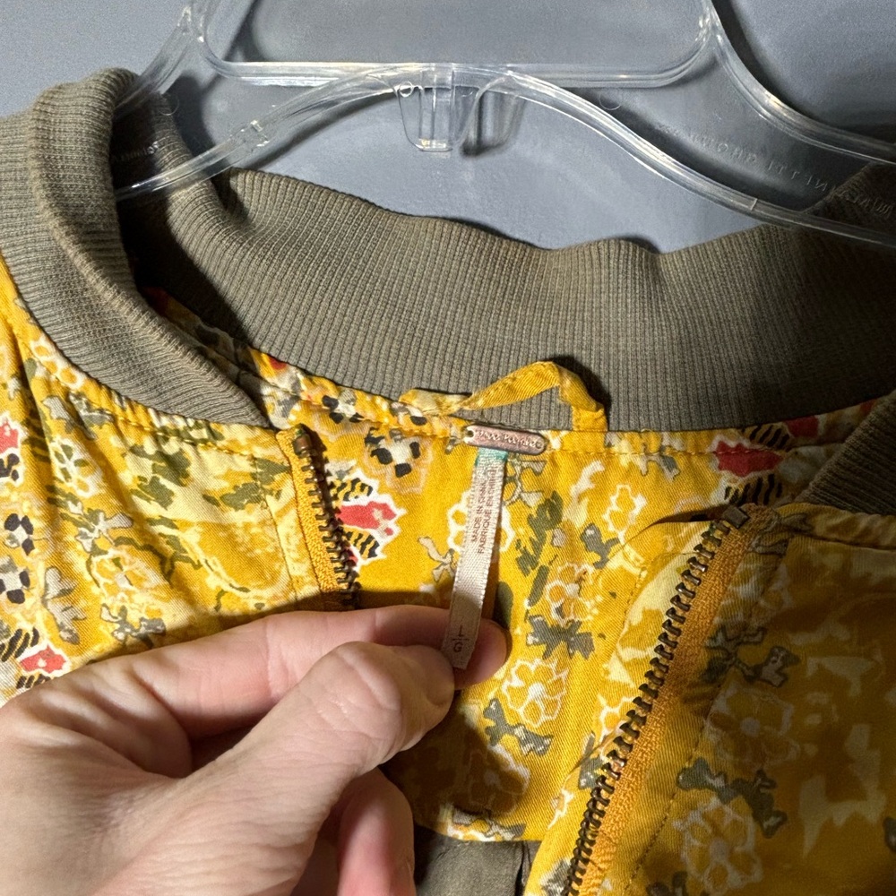 Free People Daytrip Yellow Bomber Jacket Women’s Size Large - Picture 6 of 6